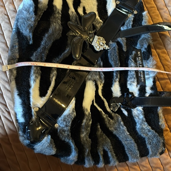 My Flat In London 🦓 Fur Zebra Tote purse - Picture 4 of 14